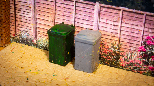 OO Gauge Wheelie Bins pack of 10