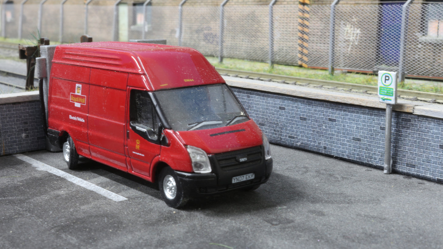 OO Gauge EV Charging point