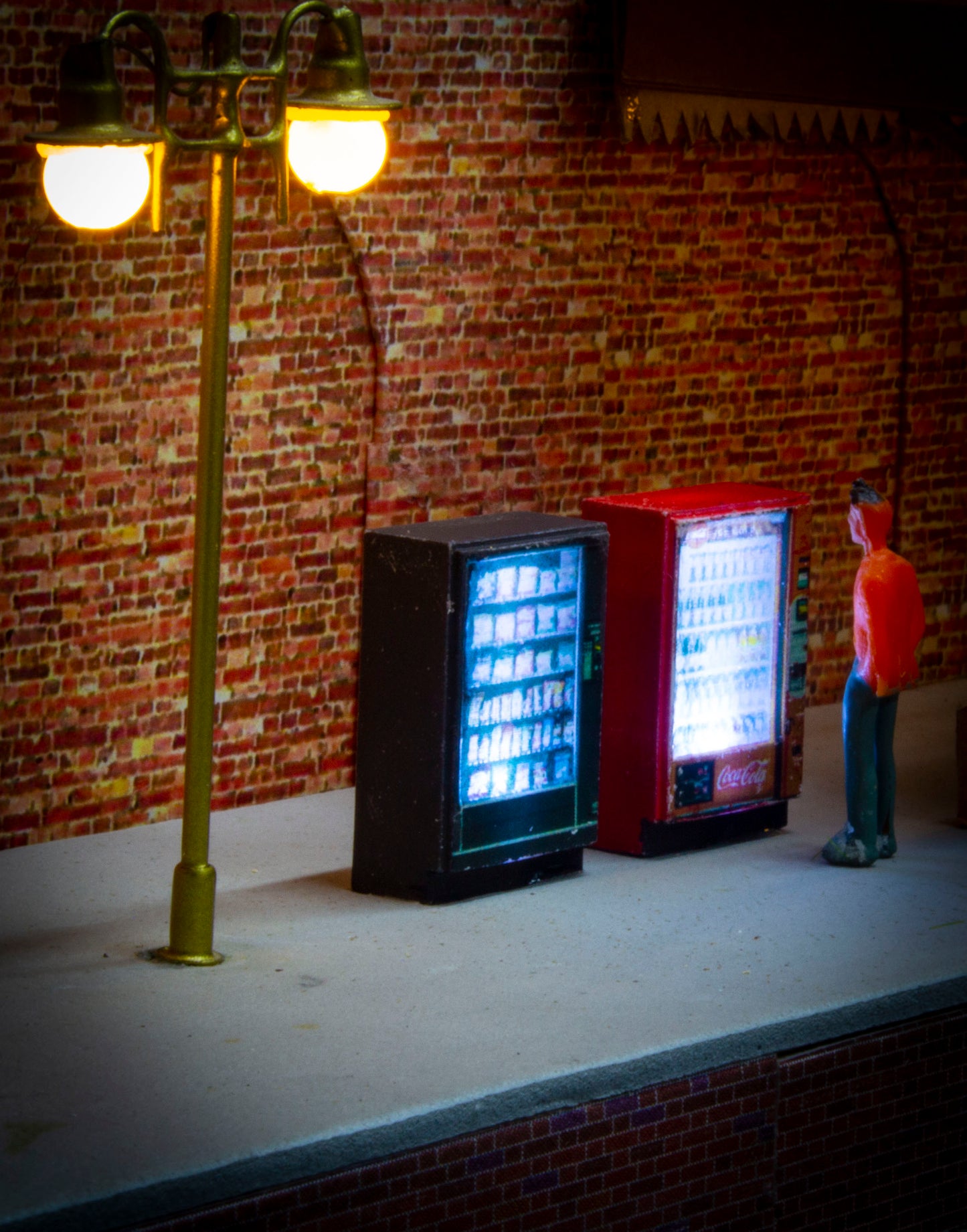 OO Gauge Vending machine with LED illumination