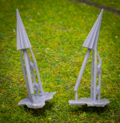 OO Garden / Pub picnic table and Brolly's