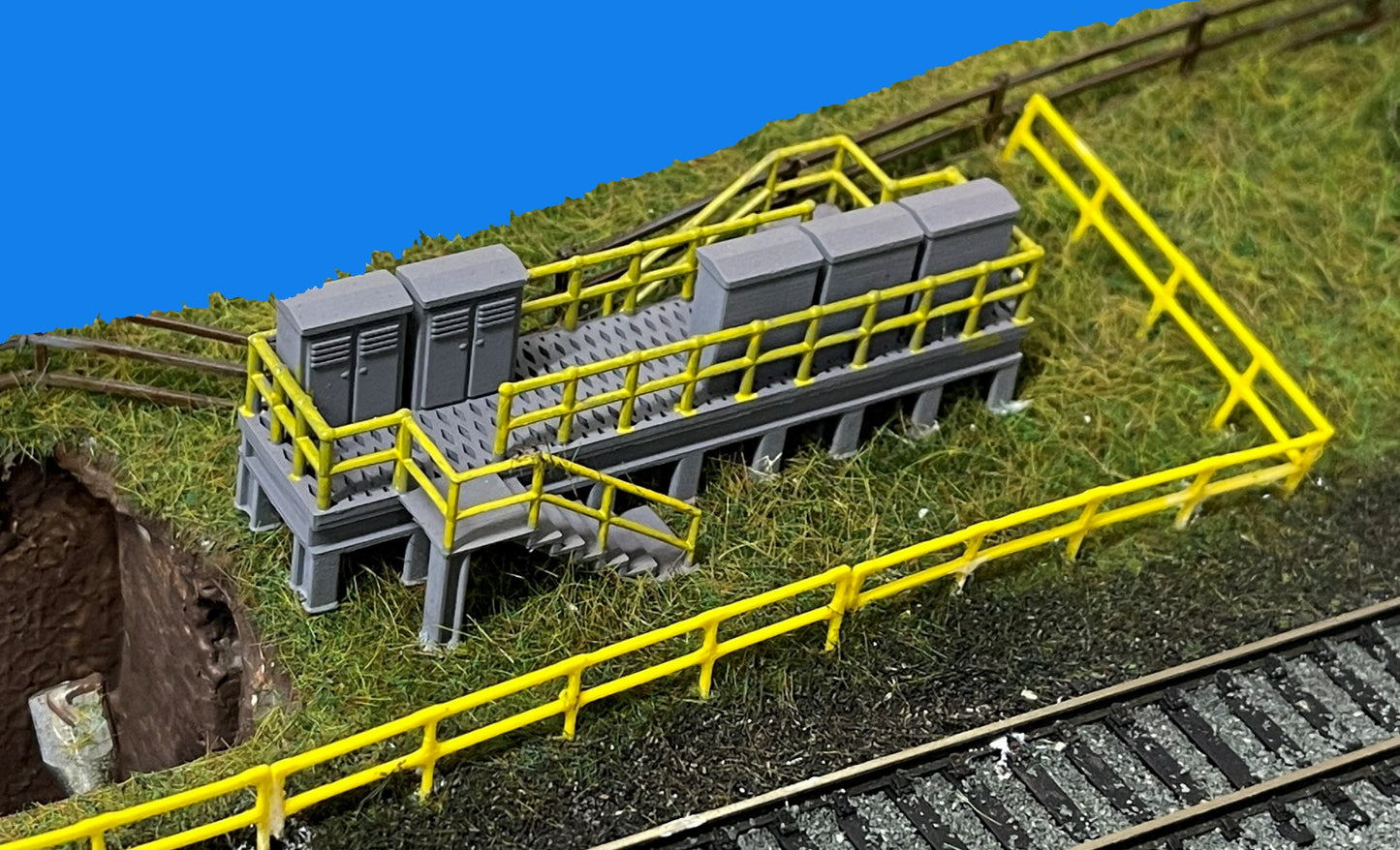 OO Gauge yellow TMD style railings