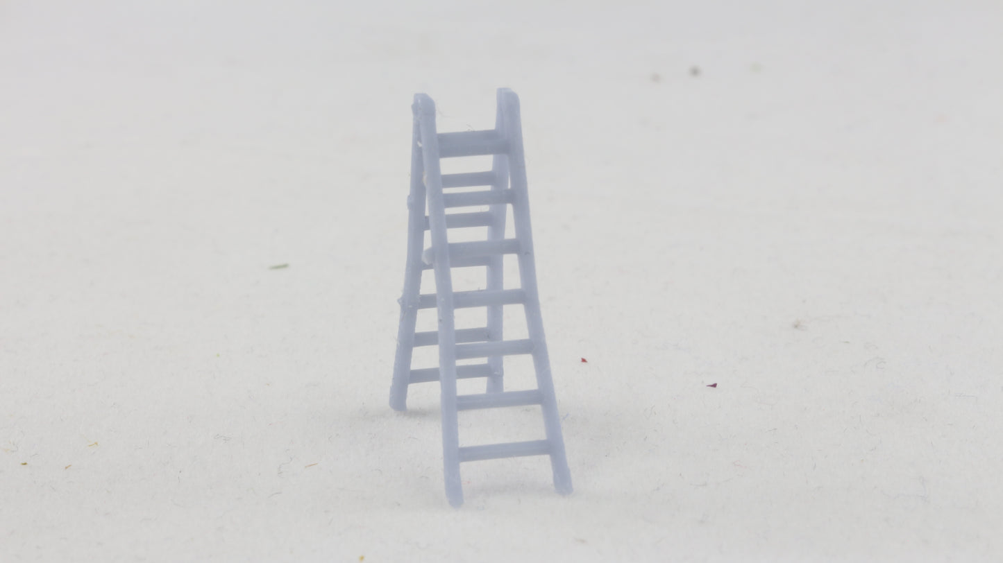 OO Gauge Folding Step Ladders (Pack Of 3)