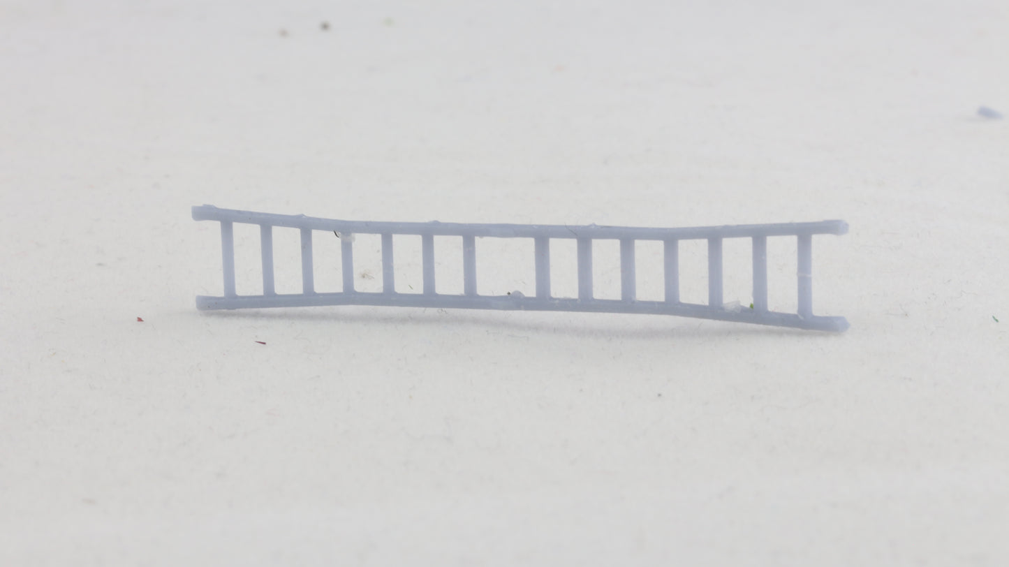 OO Gauge Folding Step Ladders (Pack Of 3)