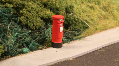 OO, TT & N GAUGE Post Boxes, three styles. Pack of six, two of each style.